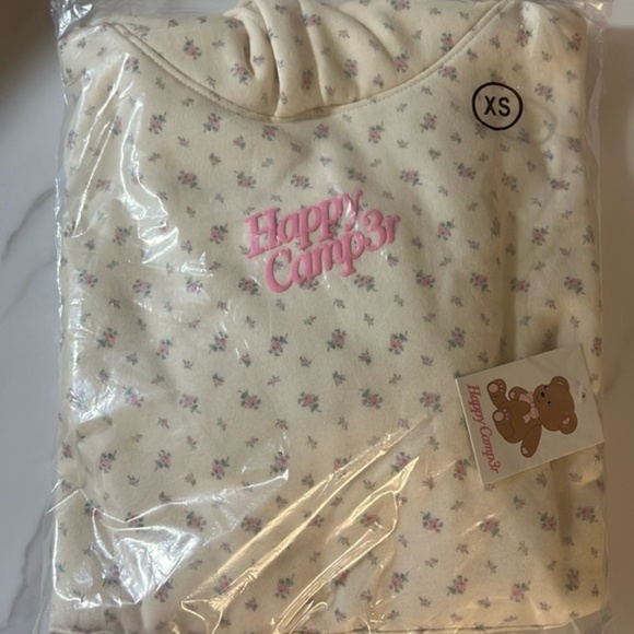 Happy Camp3r Vintage Flower Hoodie - Picture 16 of 16